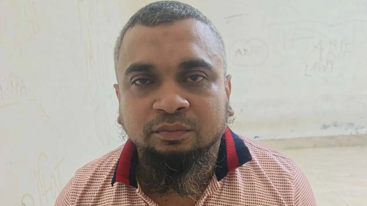 ই-অরেঞ্জের প্রধান উপদেষ্টা মাশুকুর রহমান গ্রেফতার