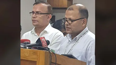 বৃহস্পতিবার ৪৯ জনকে বৈধ ঘোষণা করে ইসির গেজেট