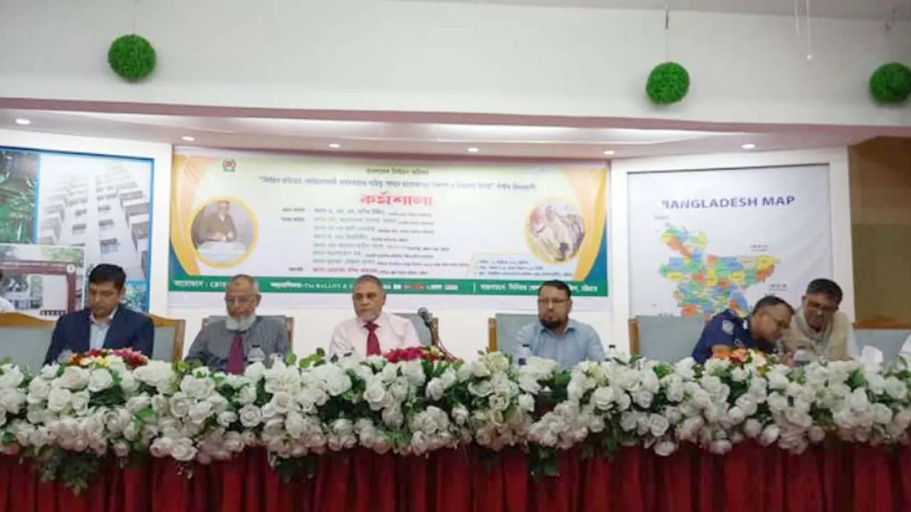 আইনের শাসন কাকে বলে, তা আগামী নির্বাচনে দেখাতে চাই : সিইসি