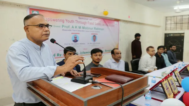 সুস্বাস্থ্য নিশ্চিত করতে সঠিক খাদ্যাভ্যাসের বিকল্প নেই : ইবি ভিসি