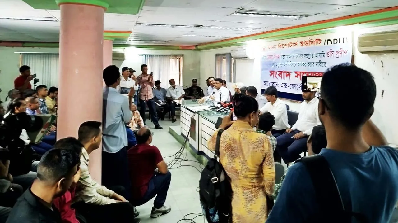এক মাসের মধ্যে মেজর সিনহা হত্যা মামলার রায় দেয়ার দাবি