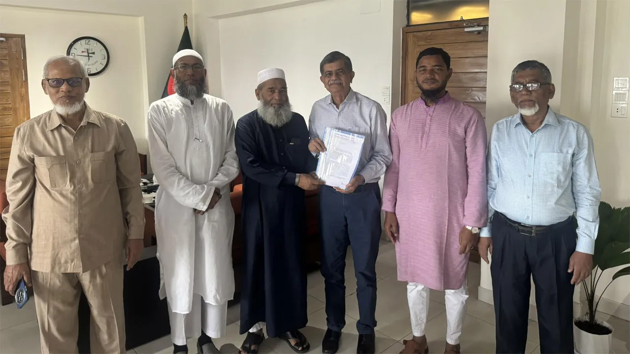 শিক্ষা ব্যবস্থার উন্নয়নে ও শিক্ষক সমাজের দাবি পূরণে শিক্ষা উপদেষ্টার সাথে জামায়াত নেতাদের বৈঠক