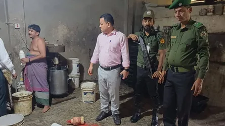 ঈদগাঁওতে ভ্রাম্যমাণ আদালতের অভিযান, জরিমানা