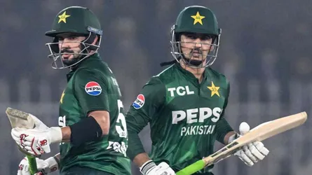 শ্রীলঙ্কাকে উড়িয়ে ত্রিদেশীয় সিরিজে চ্যাম্পিয়ন পাকিস্তান