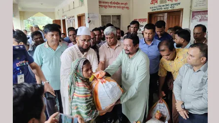 বাঁশখালীর বন্যাকবলিত মানুষের ঘুরে দাঁড়াতে যা করার সবই করা হবে : জ্বালানি প্রতিমন্ত্রী