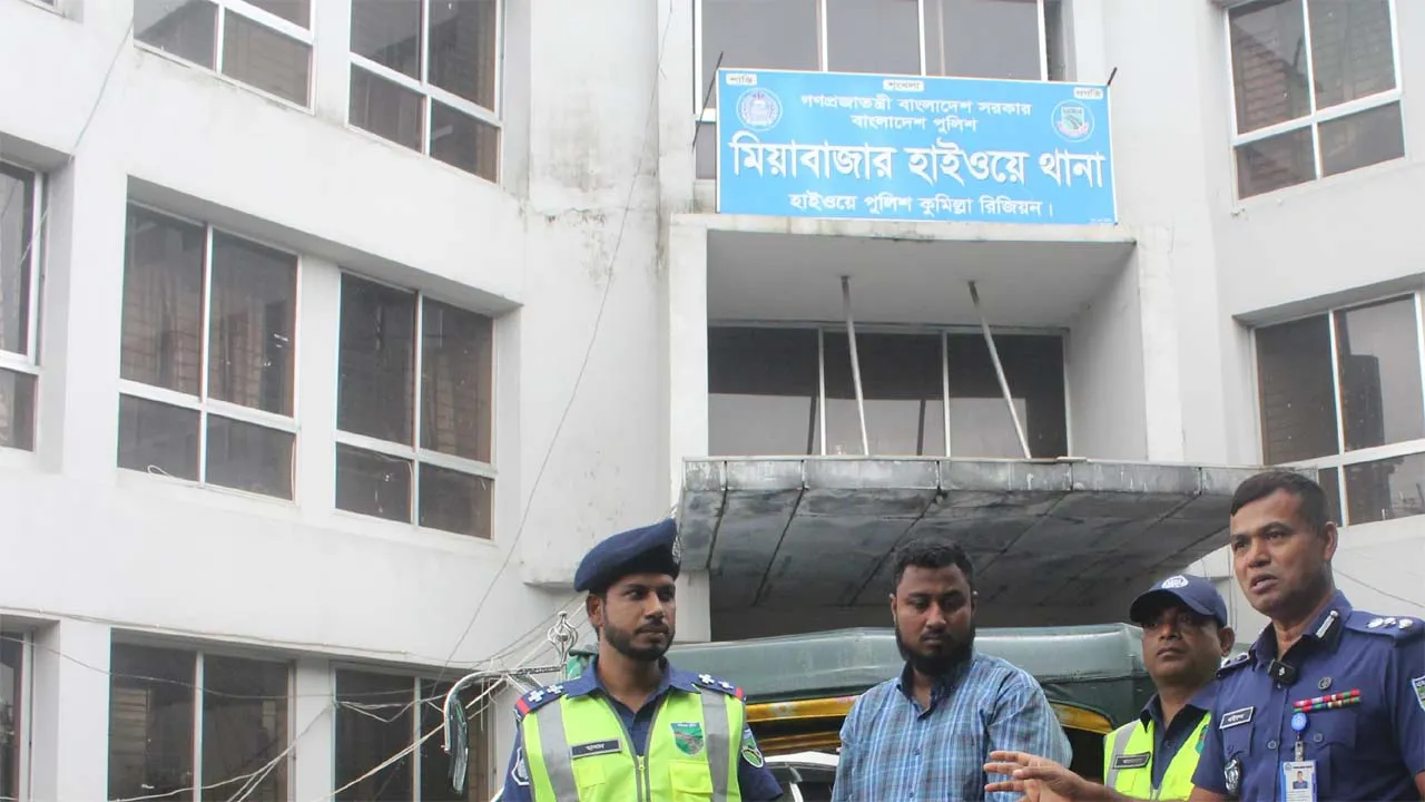 র‍্যাব পরিচয়ে সিএনজি অটোরিকশা ছিনতাই, জিপিএস ট্র‍্যাক করে উদ্ধার