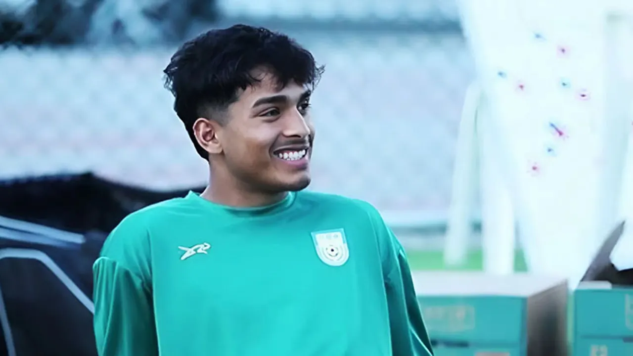 ঢাকায় পৌঁছালেন ফুটবলার ফাহমিদুল