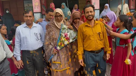 চৌদ্দগ্রামে সহকারী শিক্ষিকা সাজেদা আকতারের বিদায় সংবর্ধনা