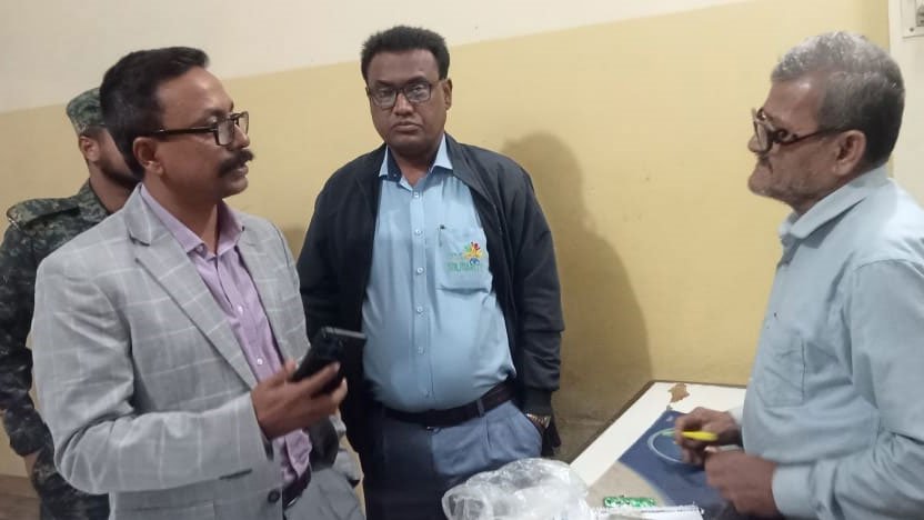 Fake-doctor-Narayan-Chandra-fined-in-Akhaura