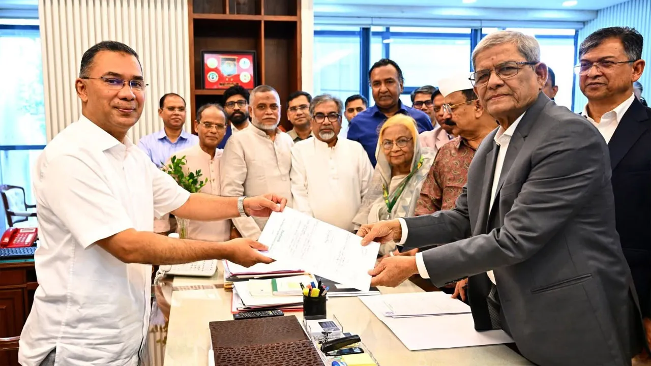 বিএনপির রাষ্ট্রপতি প্রার্থী মির্জা ফখরুল, দল থেকে পদত্যাগ