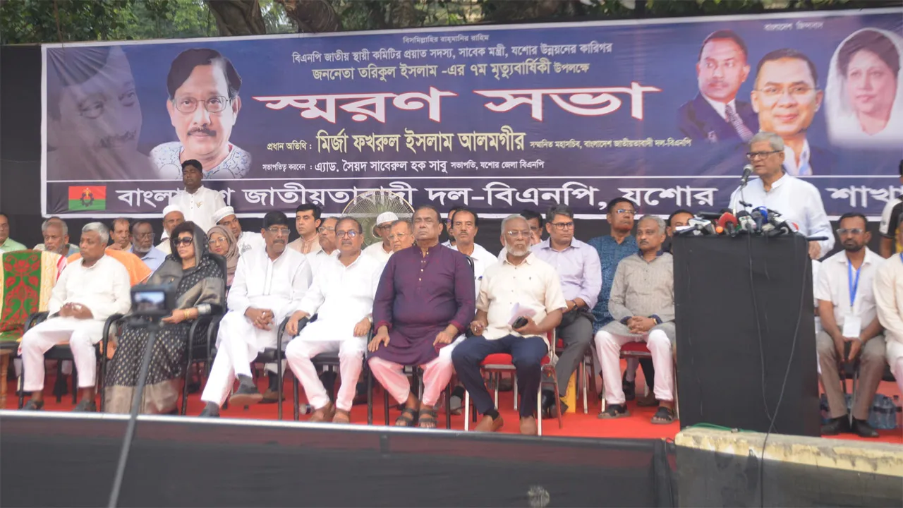 জাতীয় নির্বাচনের দিন গণভোট হবে, এর আগে না : মির্জা ফখরুল