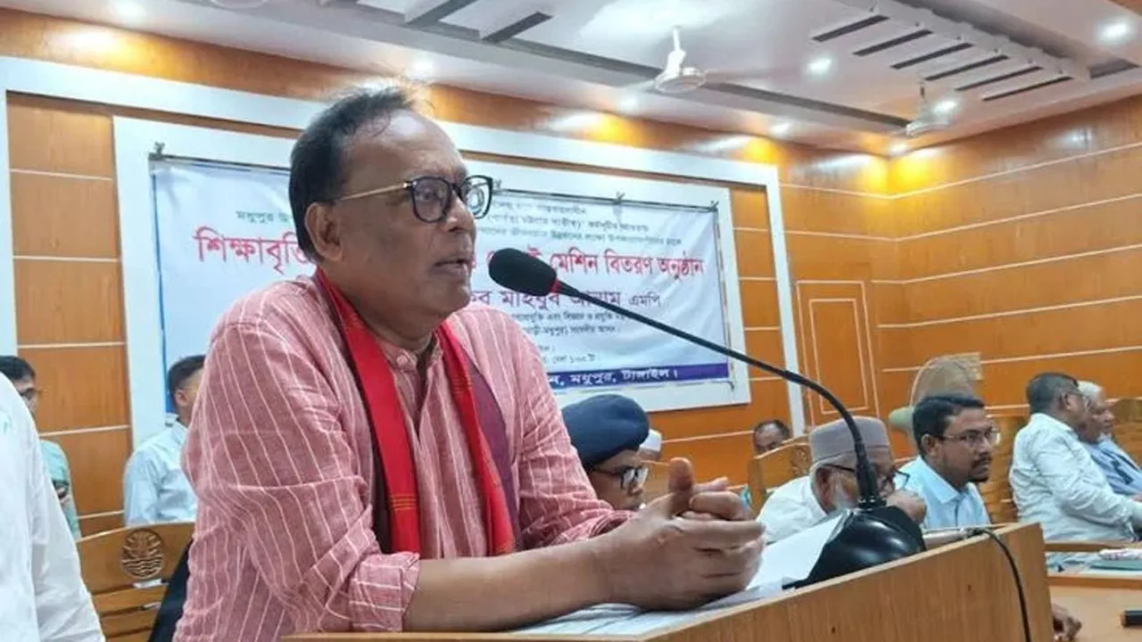 ক্ষুদ্র নৃ-গোষ্ঠীর মানুষের জীবনমান উন্নয়নে কাজ করছে সরকার : টেলিযোগাযোগ মন্ত্রী