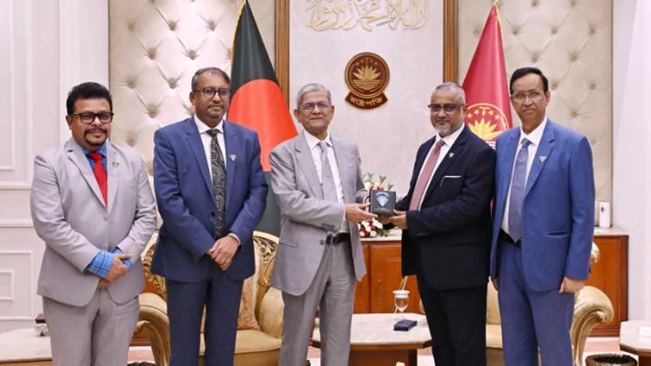 দুর্নীতিবাজদের বিরুদ্ধে দুদককে কঠোর ব্যবস্থা গ্রহণের আহ্বান রাষ্ট্রপতির