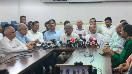 পিআর পদ্ধতি ব্যক্তির প্রতিনিধি পছন্দের স্বাধীনতা খর্ব করে, দলকে পছন্দ করতে হয়