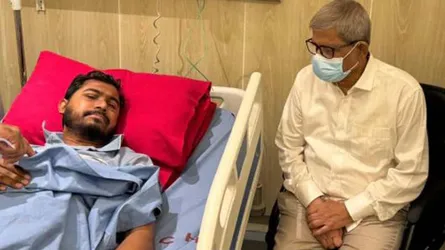 নুরকে দেখতে হাসপাতালে মির্জা ফখরুল