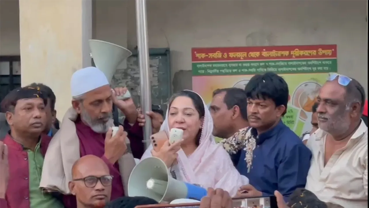 হিন্দু ভাইয়েরা বীরদর্পে ঘুরে বেড়াবেন : নায়াব ইউসুফ