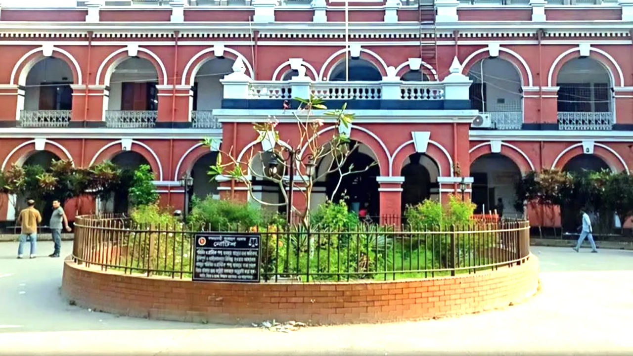 সালথায় নুরুল ইসলাম হত্যা : স্ত্রী ও তার পরকীয়া প্রেমিকের যাবজ্জীবন