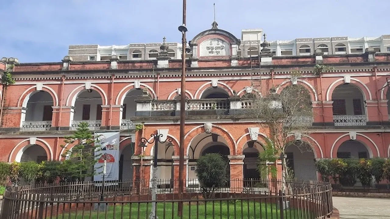 ফরিদপুরে নারীপাচার মামলায় ২ নারীর যাবজ্জীবন