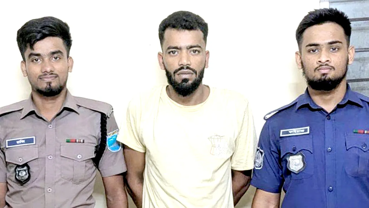 সালথায় আজিজুর হত্যা মামলার প্রধান আসামি গ্রেফতার