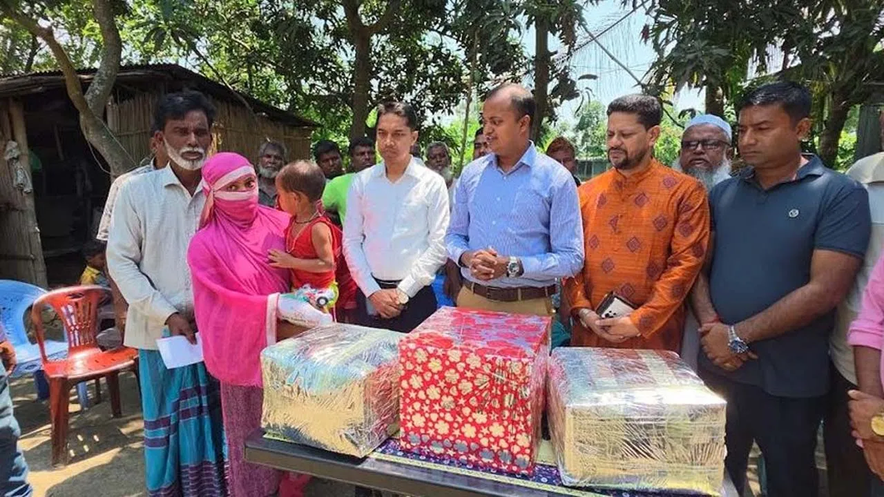 ফরিদপুরে এতিম মুসলিমার পাশে দাঁড়ালেন প্রধানমন্ত্রী