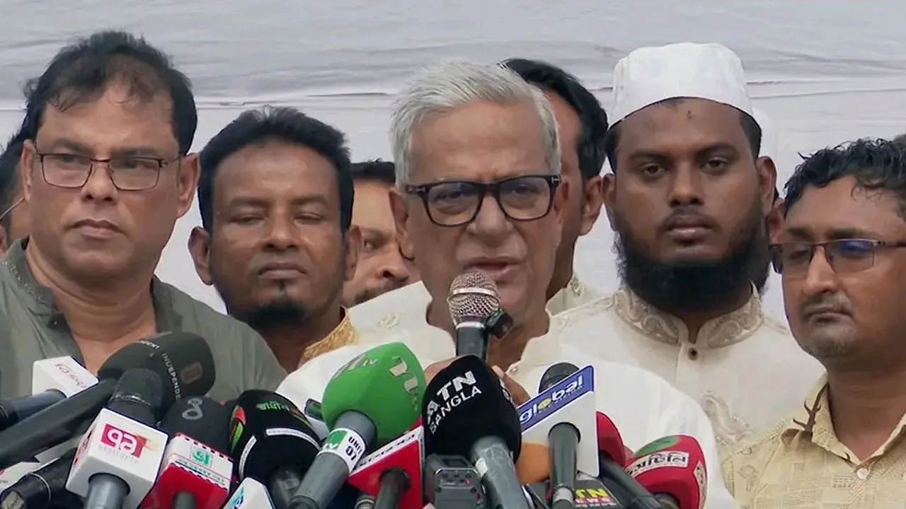 অস্থিরতা এড়াতে ড. ইউনূসকে নির্বাচনের তফসিল ঘোষণার আহ্বান বিএনপির