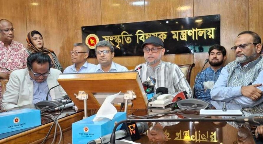 সংস্কৃতি বিষয়ক উপদেষ্টা মোস্তফা সরয়ার ফারুকী