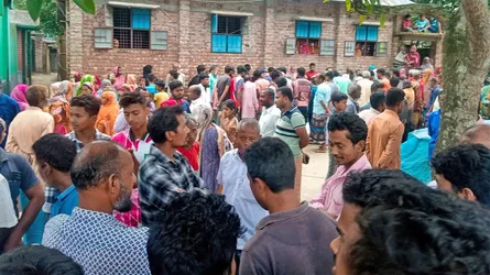 দিনাজপুরে জমি বিরোধে বাবা-ছেলেকে হত্যার অভিযোগ