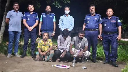 ফটিকছড়িতে মাদকবিরোধী অভিযানে ৩ মাদকসেবীর কারাদণ্ড