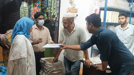 ফেনীতে বিপুল পরিমাণ পলিথিন জব্দ, ৩ ব্যবসায়ীকে জরিমানা