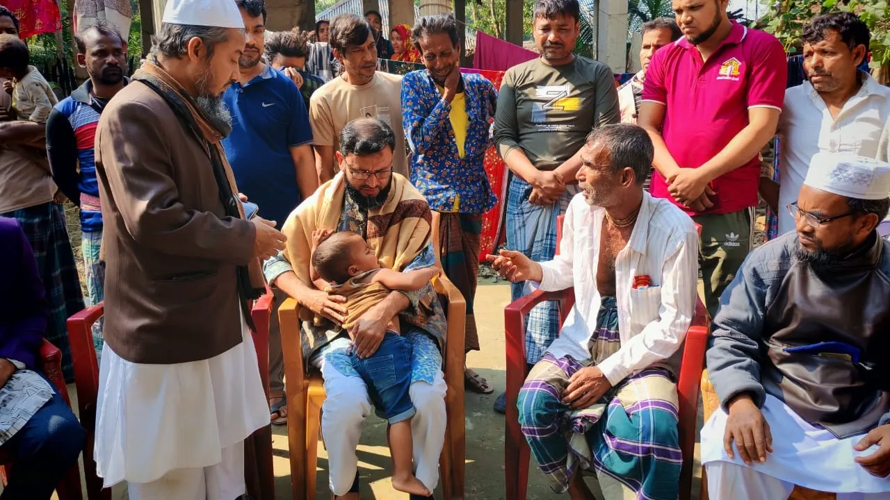 দাগনভূঞায় সন্ত্রাসীদের হাতে নিহত সুমিত দাসের পরিবারের পাশে জামায়াতের এমপি প্রার্থী ফখরুদ্দিন মানিক