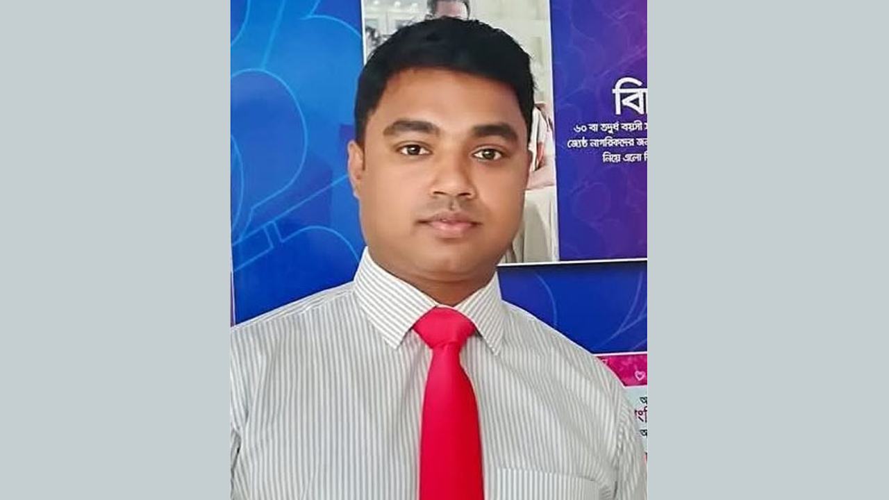 গ্রাহকের টাকা আত্মসাৎ : ফেনীতে ব্যাংক কর্মকর্তা গ্রেফতার