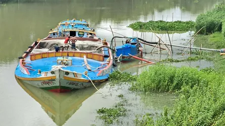 কটিয়াদীতে অবৈধভাবে বালু উত্তোলনে অর্থদণ্ড