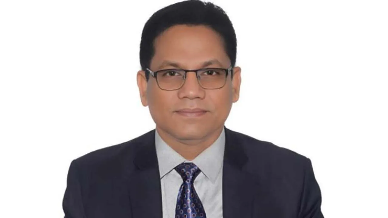 খাদ্য মন্ত্রণালয়ের নতুন সচিব ফিরোজ সরকার