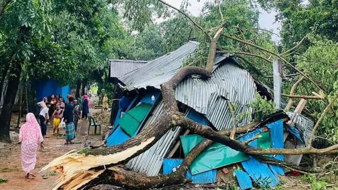 First-gust-of-Kalbaisakhi,-electricity-poles-fell-and-3-transformers-were-damaged
