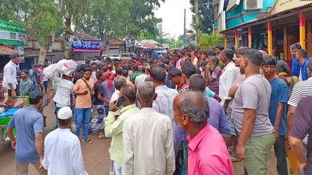 তাড়াশে ট্রাকচাপায় মাছ ব্যবসায়ী নিহত