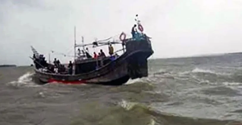 বাংলাদেশের জলসীমায় ভারতীয় জেলেরা
