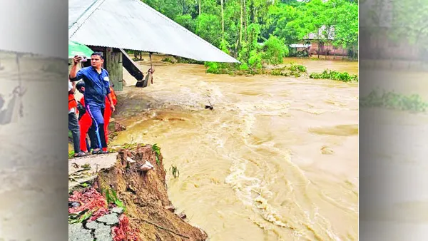 বিস্তীর্ণ অঞ্চলে বন্যার শঙ্কা