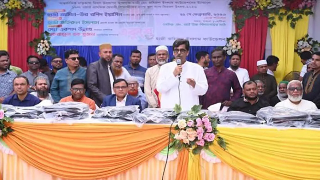 শিক্ষার্থীদের পাশে সমাজ এগিয়ে এলে মানবিক ও দক্ষ প্রজন্ম গড়ে উঠবে : খাদ্যমন্ত্রী