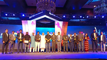 বর্ষসেরা ক্রীড়াবিদ ও পপুলার চয়েজসহ ফুটবলার হামজা চৌধুরীর ত্রিমুকুট