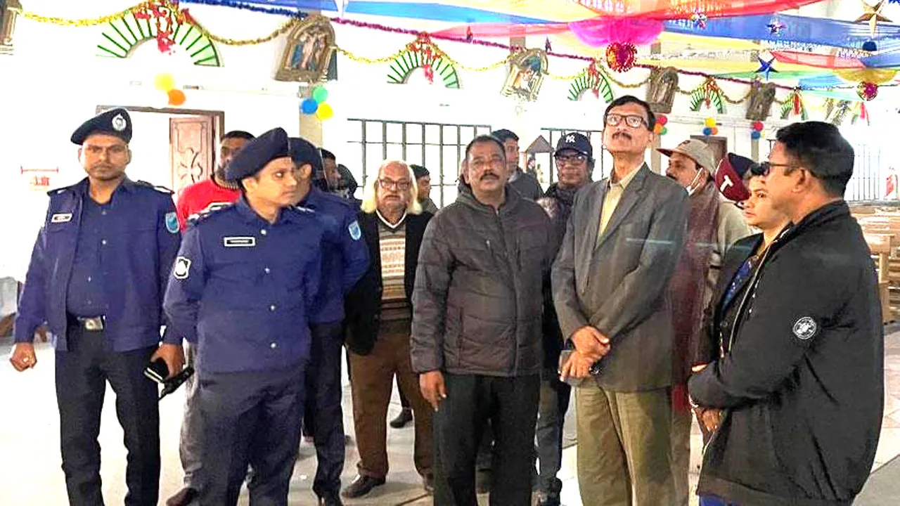 সিরাজদীখানে সাধু যোসেফ গির্জা পরিদর্শন করলেন পররাষ্ট্র উপদেষ্টা