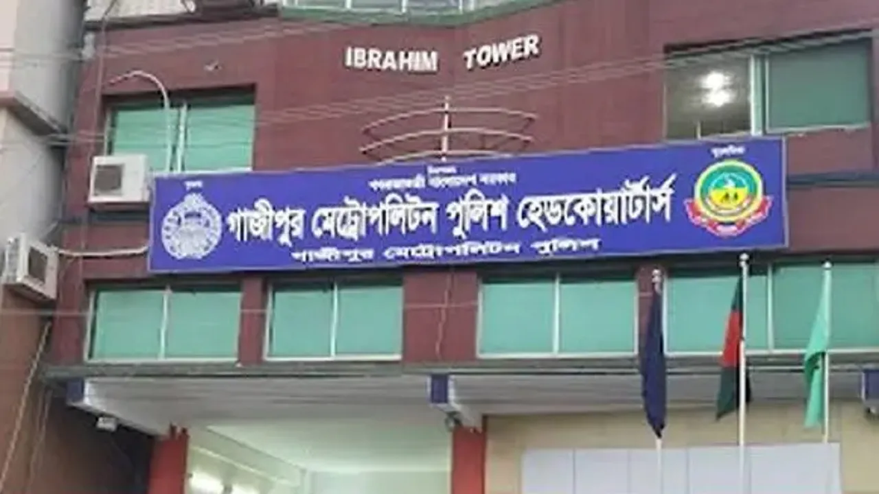 গাজীপুরে দুটি বিদেশী পিস্তল ও গুলিসহ গ্রেফতার ২