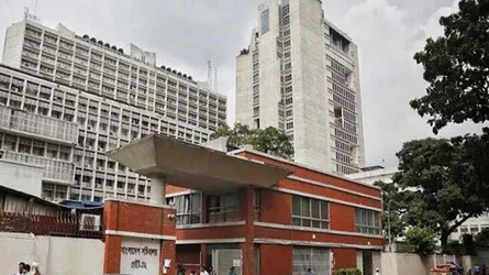 ঈদের টানা ১০ দিনের ছুটি শেষে অফিস খুলছে রোববার