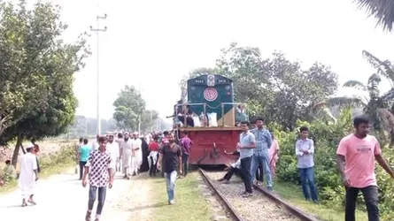 ঢাকা-ময়মনসিংহ রেলপথে ভাঙা রেল লাইন, ট্রেন চলাচল বিঘ্নিত