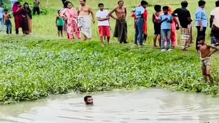 গফরগাঁওয়ে রাস্তার পাশে গর্তের পানিতে ডুবে শিশুর মৃত্যু