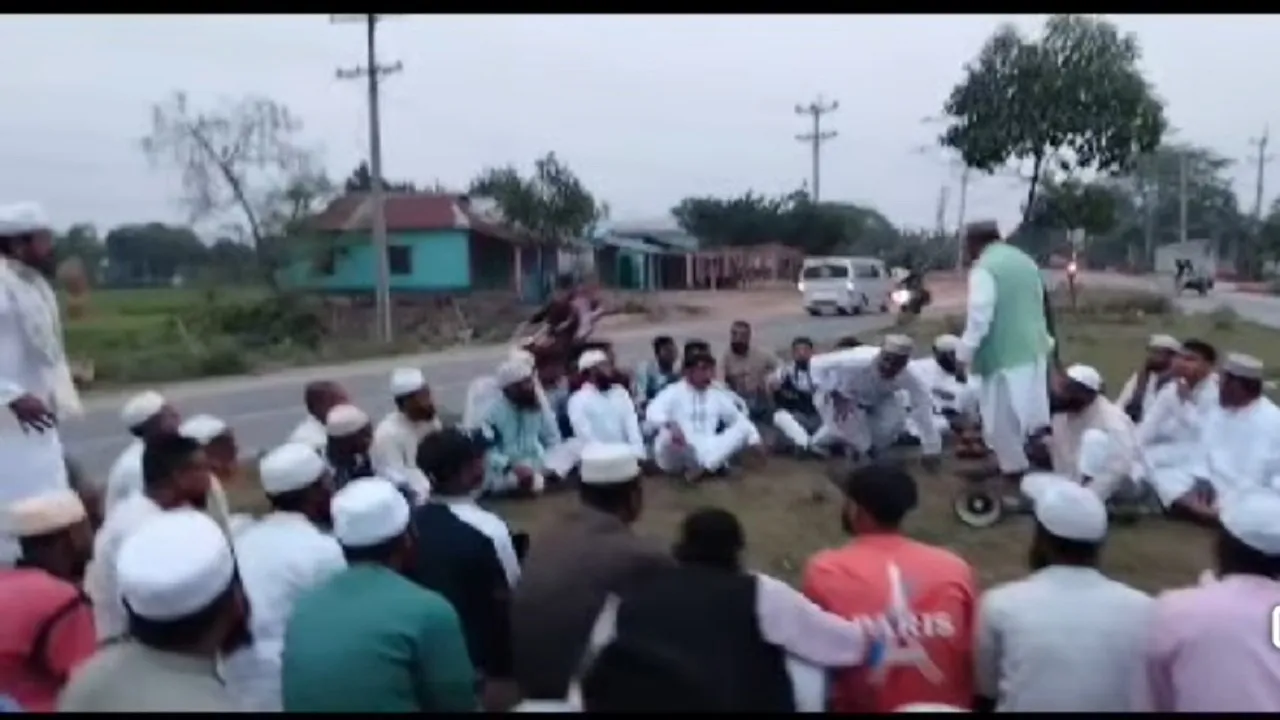 গফরগাঁওয়ের পাঁচবাগবাসীর সাথে জামায়াত নেতার ঈদের শুভেচ্ছা বিনিময়