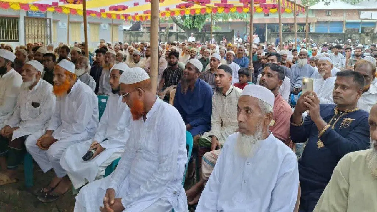 গফরগাঁওয়ের নিগুয়ারী ইউনিয়নে জামায়াতের জনসভা