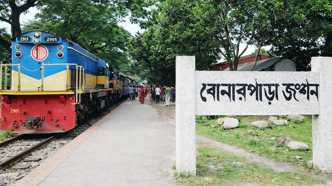 গাইবান্ধায় ট্রেনের ধাক্কায় ২ পা বিচ্ছিন্ন, রংপুর নেয়ার পথে যুবকের মৃত্যু