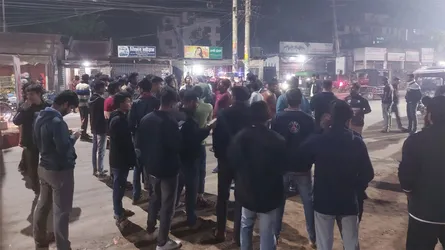 হাদির মৃত্যুতে গাইবান্ধায় বিক্ষোভ মিছিল, সড়ক ব্লকেড