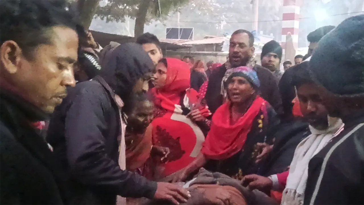 মেহেরপুরে ট্রলিচাপায় স্বামী নিহত, স্ত্রী ও সন্তান আহত