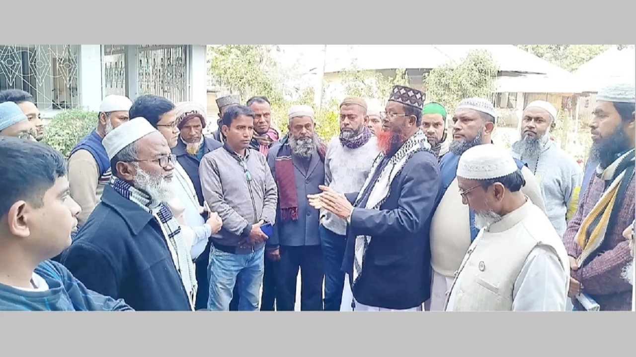 বড়দিনে খ্রিস্টান সম্প্রদায়ের সাথে জামায়াত প্রার্থীর শুভেচ্ছা বিনিময়